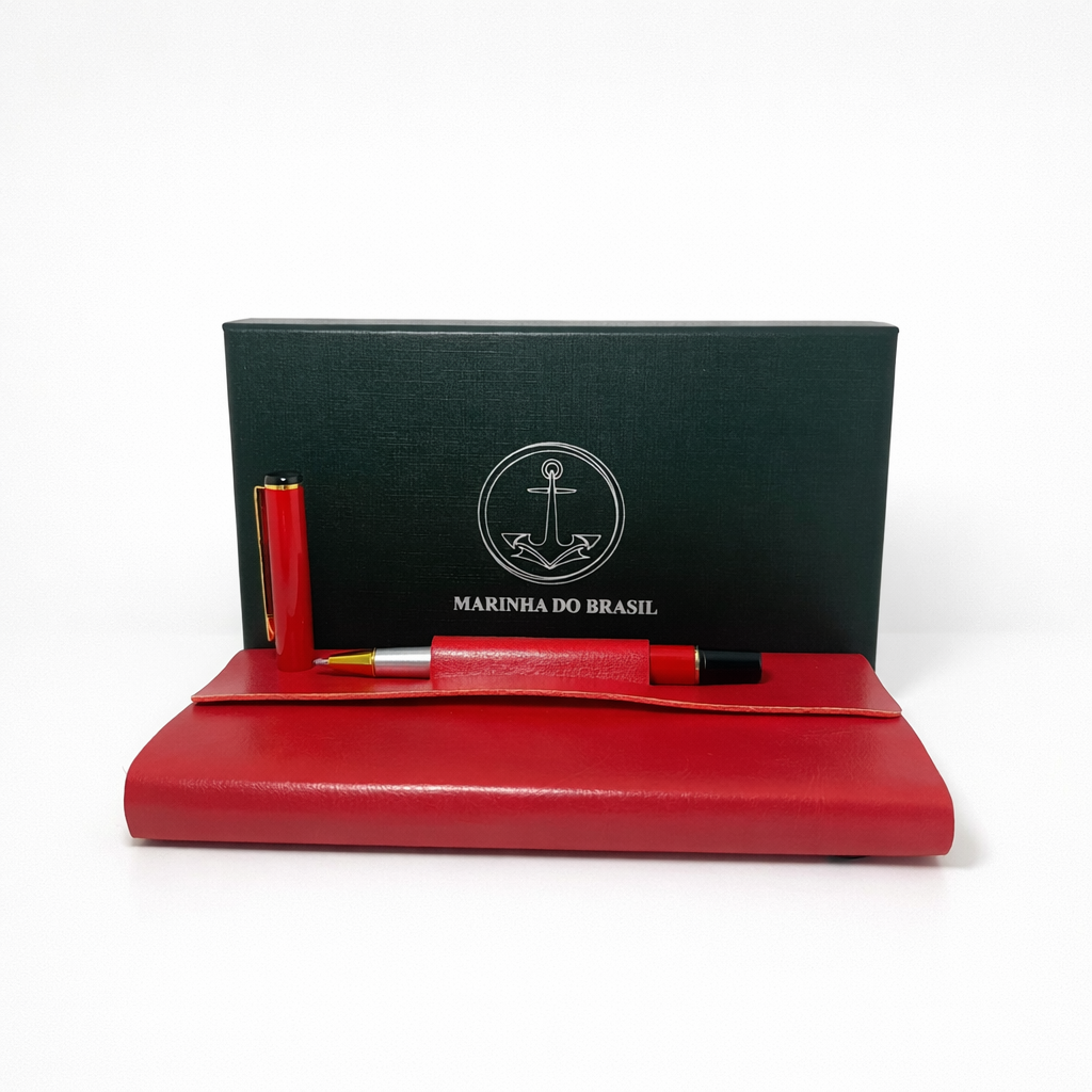 Bloco de couro na cor vermelha com caneta metálica, acompanha caixa de presente personalizada  