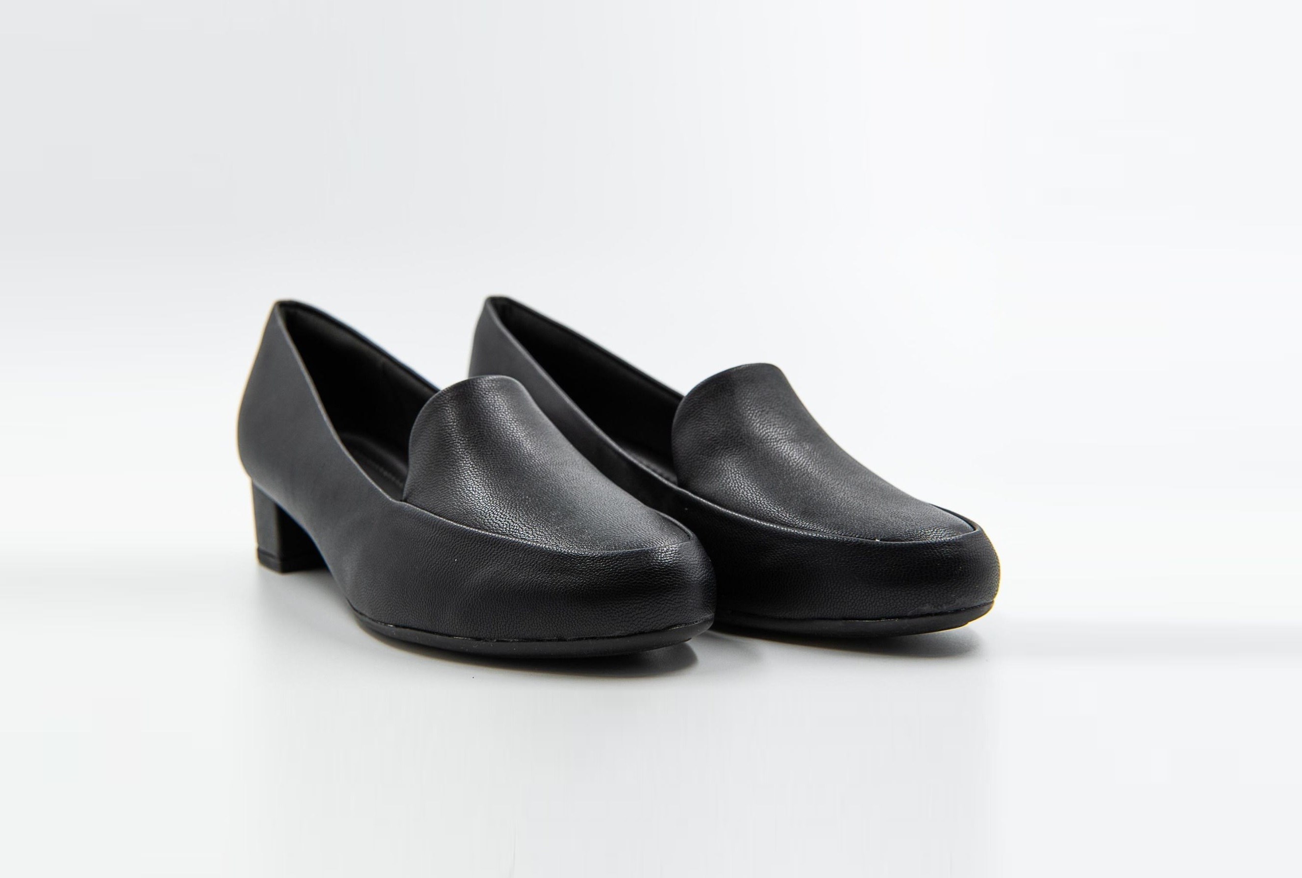 SAPATO MOCASSIM PRETO FOSCO SALTO 3 CM PICCADILLY