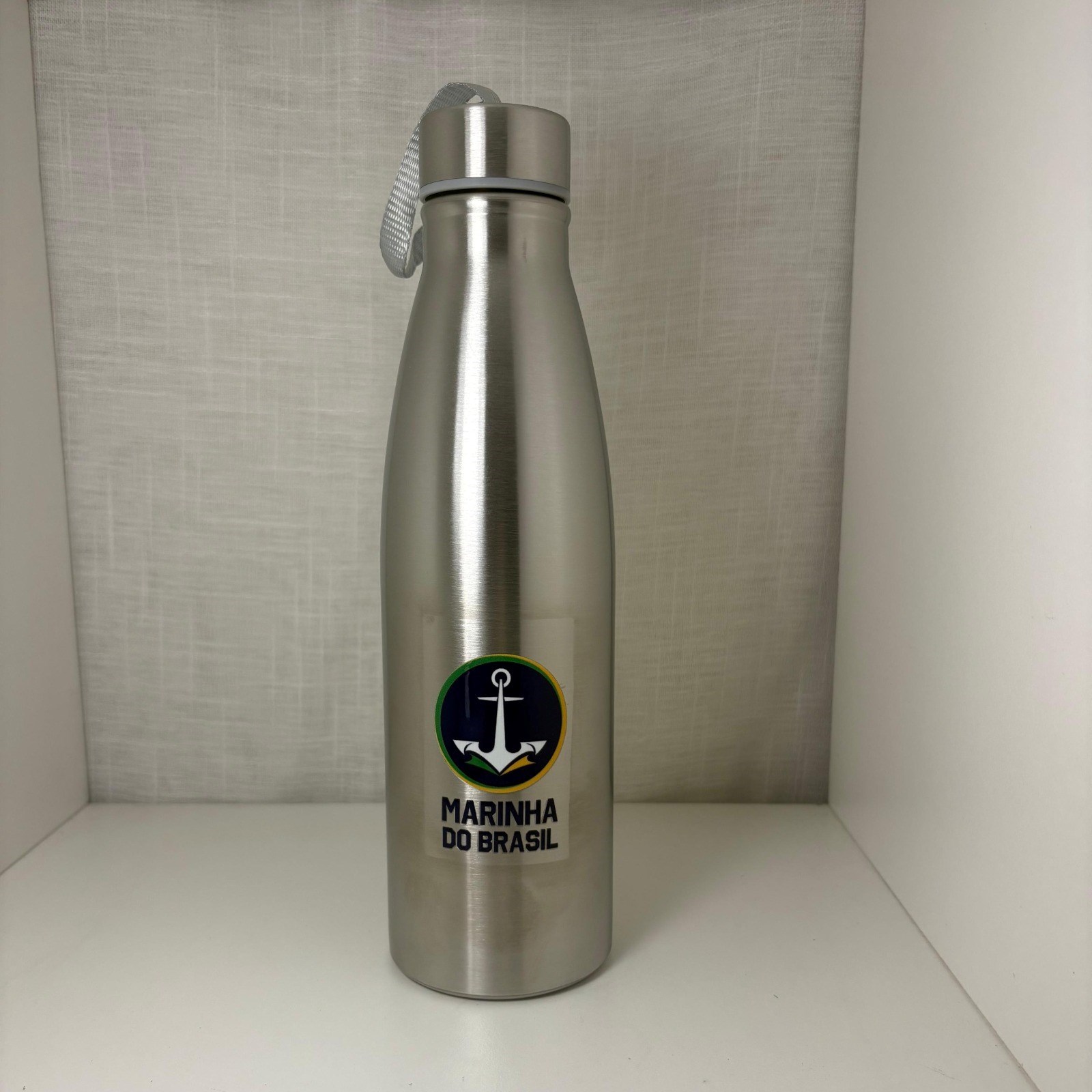 Garrafa Squeeze de inox personalizada Logo Marinha em DTF 