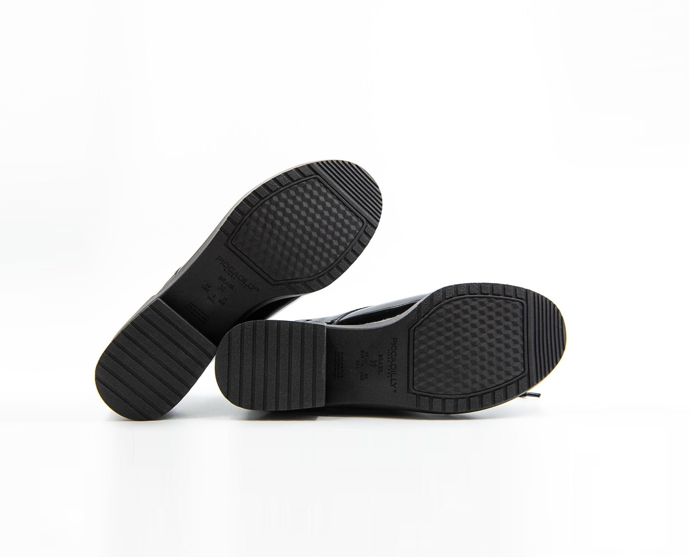 SAPATO SOCIAL FEMININO DE CADARÇO PRETO VERNIZ PICCADILLY